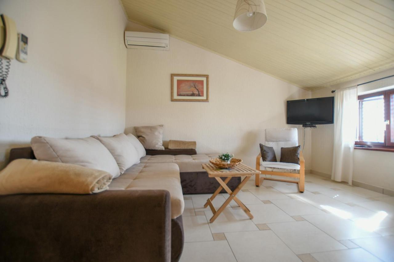 Apartments Deak Poreč Extérieur photo